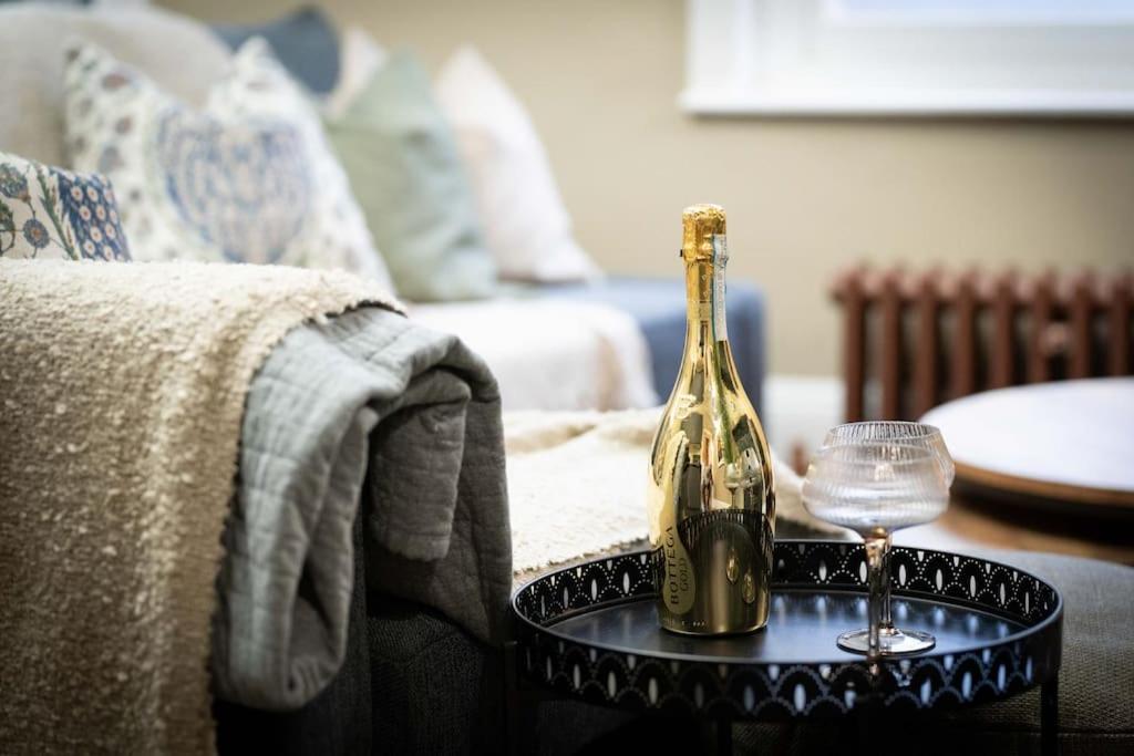 Stunning Boutique Flat In Central Location - Beatrice Бат Екстериор снимка
